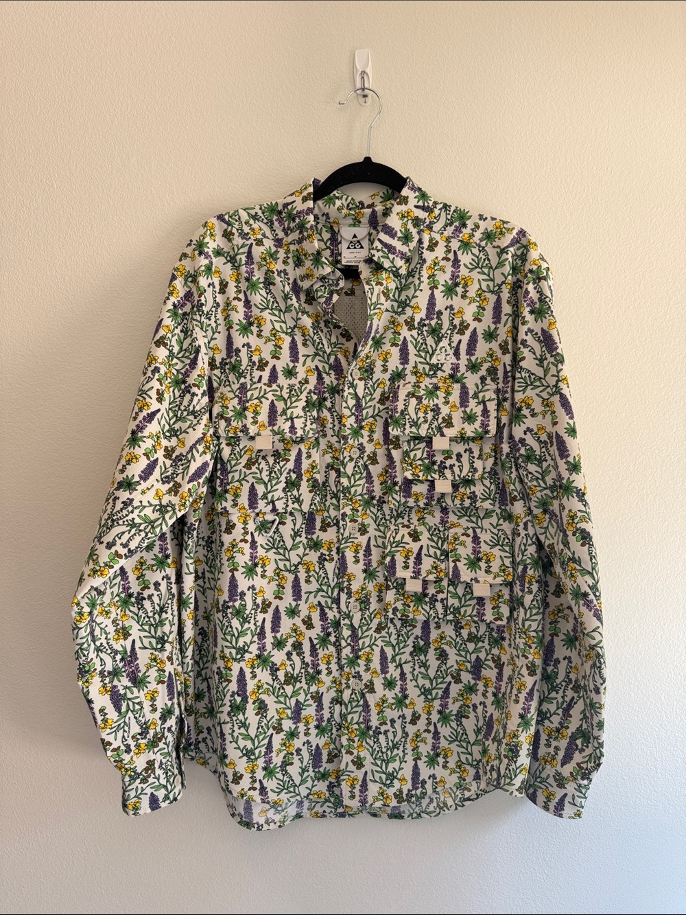 Nike ACG Snowgrass Floral Dri-FIT UV Button Down Shirt M Relaxed Oversized NWOT